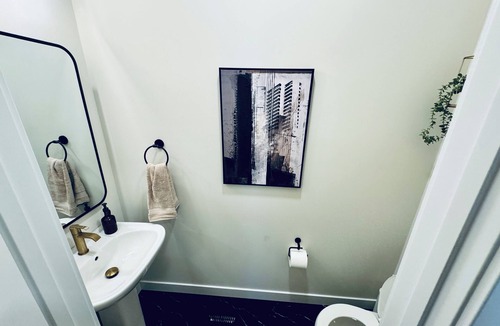 Cochrane House | Mountain Oasis in Cochrane