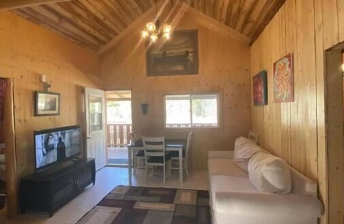 Toad River House | Mountain Retreat Cabin in Toad River BC
