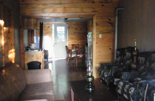 Timiskaming District Cottage | Mowat Landing Cottages