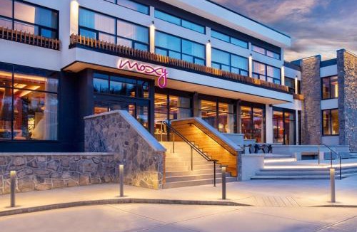 Banff Hotel | Moxy Banff