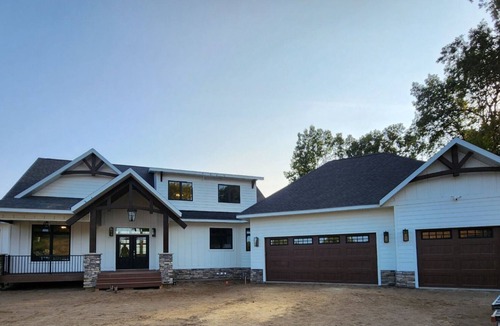 Aitkin House | Multi Family Executive Retreat