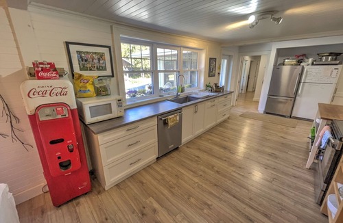 Rideau Lakes House | Multnomah - Multi-family estate on the Rideau