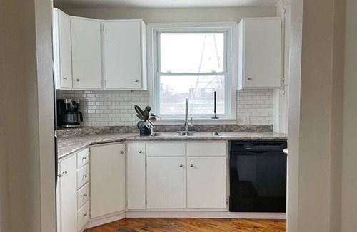 Niagara Falls House | Murray Moments: Warm, inviting, and memorable