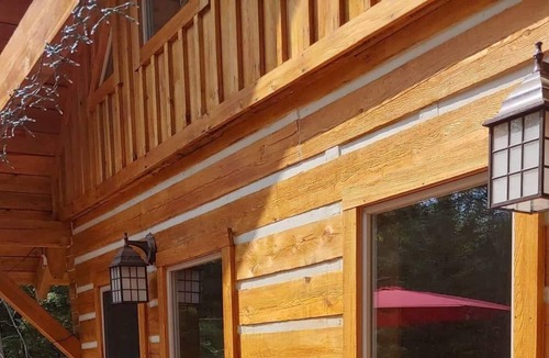 Bracebridge Cabin | Muskoka Hideaway- hot tub/wood fire/private trails
