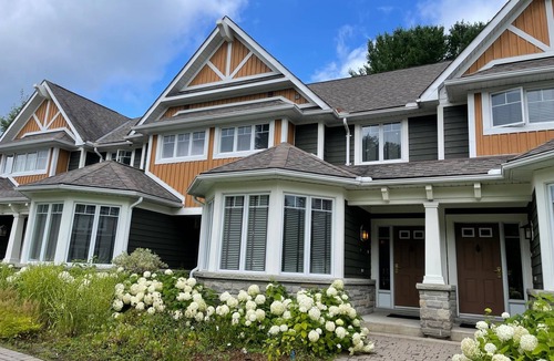 Baysville Villa | Muskoka Retreat - Luxurious Lake of Bays Villa