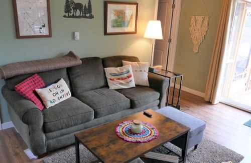 Faraday Cottage | Nature Lovers! Privacy! Great Fishing!