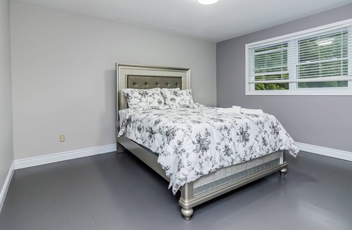 Whitby House | Nature's Paradise in the city