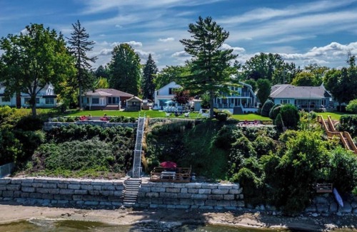 Port Dalhousie House | Nautica Beach House on Lake Ontario