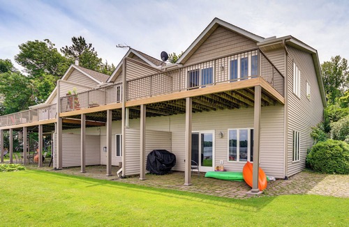 Wright County House | Near All-Season Trails: Howard Lake Home w/Dock!