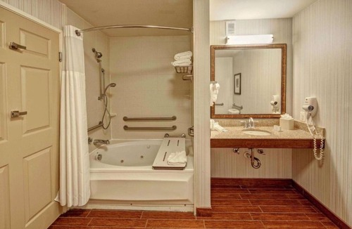 Eden Prairie House | Near offices, Canterbury Park racing