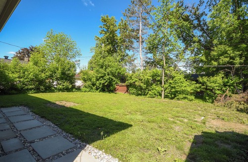 Ottawa Division Apartment | Nepean | Modern | Lower unit | Sleeps 6 | 3 beds, 1 bath