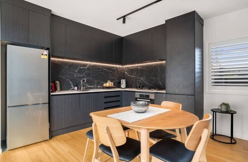 Kawarau Falls House | Nestled below the Remarkables