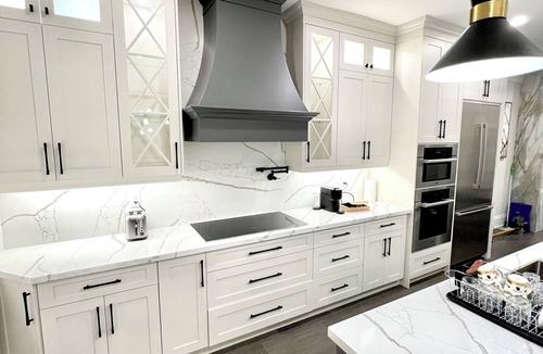 Midtown Toronto House | *NEW* 6 BR Luxury Stay Steps Away from Yorkville