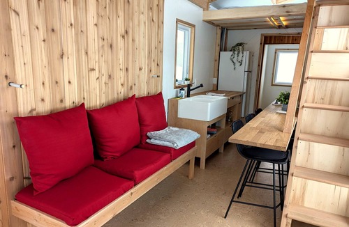Bradford West Gwillimbury Cottage | NEW Cozy Tiny House Retreat in Tranquility - 1 hour north of Toronto