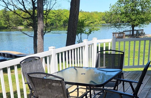 Front of Yonge Cottage | New Listing - 4 Season Lakefront Chalet Home on Graham Lake Mallorytown