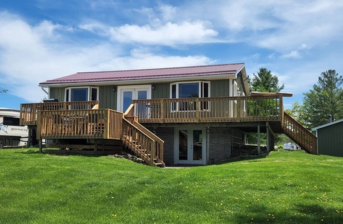 Front of Yonge House | New Listing - 4 season Lakefront Home on Graham Lake Mallorytown