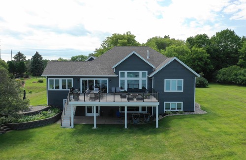 Alexandria House | NEW LISTING. Beautiful Alexandria DREAM home perfect for families and friends!