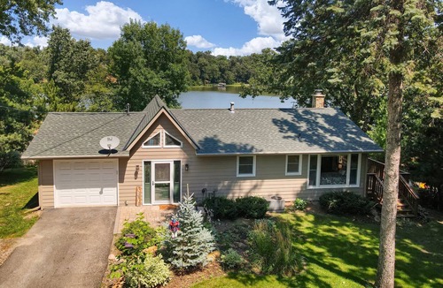 South Haven Cabin | NEW LISTING - Retreat to this Peaceful Family Lake Marie Cabin