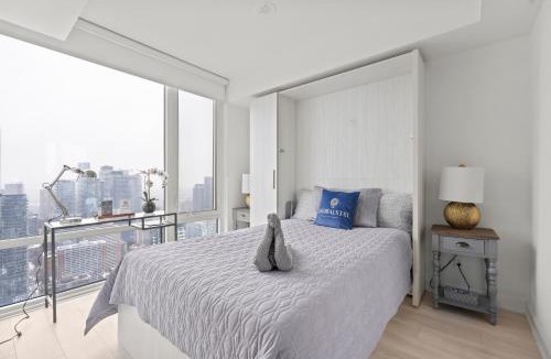 Church and Wellesley Apartment | New Modern 1Bd & Den in Downtown Toronto