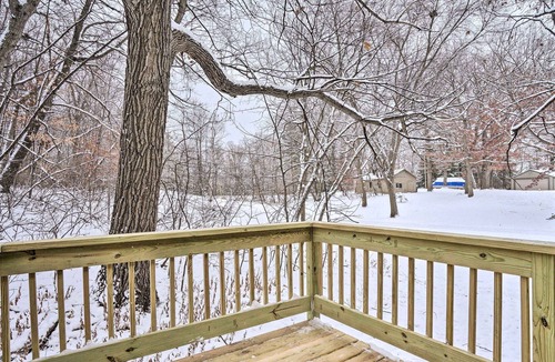 Lindstrom Condo | NEW! Modern Lindstrom Condo < 4 Mi to Beach Park!