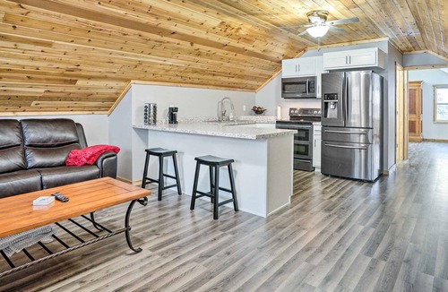 Lindstrom Condo | NEW! Modern Lindstrom Condo < 4 Mi to Beach Park!