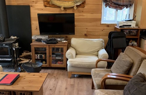 Havelock-Belmont-Methuen Cottage | Newly updated 5 bedroom w excellent fishing