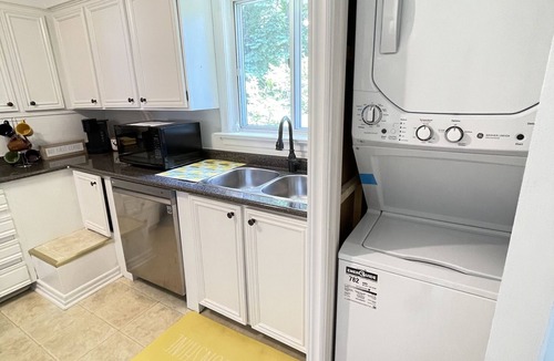 Victoria Village House | Newly Furnished 3BdRm, Quiet North York Neighbourhood