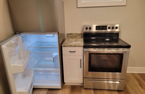 Longville Apartment | Newly Remodeled 1 Bedroom on River