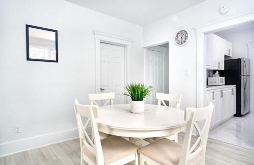 Walkerville Apartment | Newly renovated 3 bedroom unit