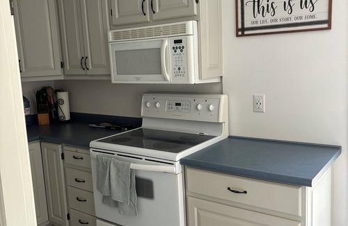 Long Point House | Newly renovated cozy cottage at Long Point!