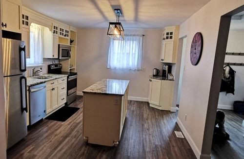 Paisley Cottage | Newly Renovated Modern cottage within walking distance to Saugeen river.