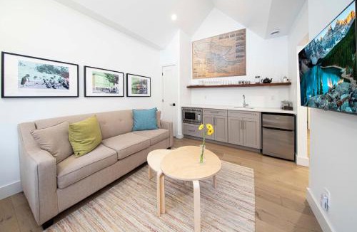 Wellington House | Newsroom Suites