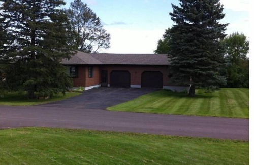 Duluth House | Nice 3 bedroom house with a view