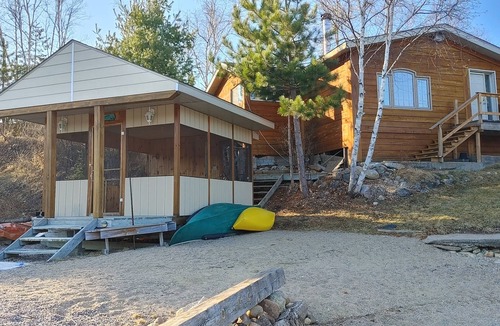 Sudbury District House | Nice Private 2 Bedroom w Lakeside Sauna Gazebo