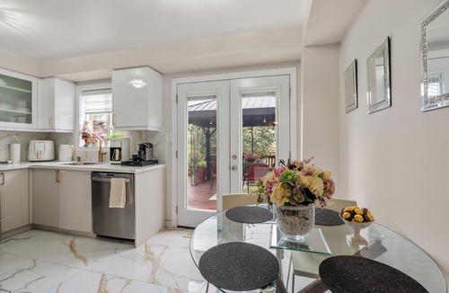 Watertown House | Ninos place