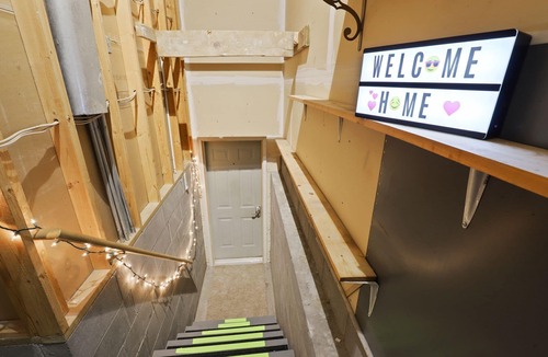 Andover House | ★Nordic MN Apartment with private laundry!★