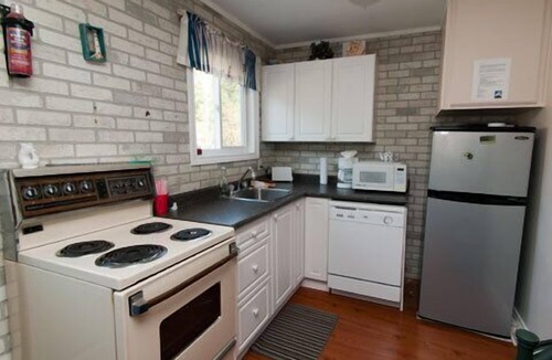 Port Elgin Cottage | North Shore Cottages