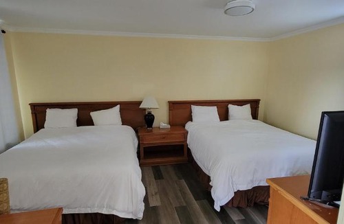 Algoma District Hotel | North Shore Wayside Inn
