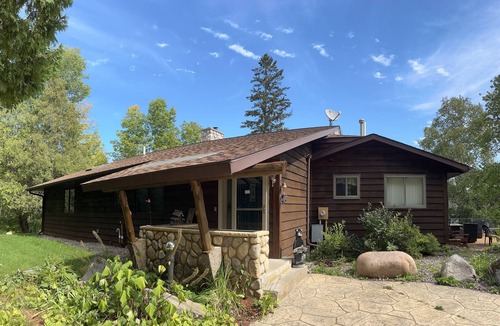 Remer House | Northwoods Home great for family gatherings. Beautiful screened in porch.
