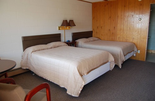 Barnum Hotel | Northwoods Inn LLC