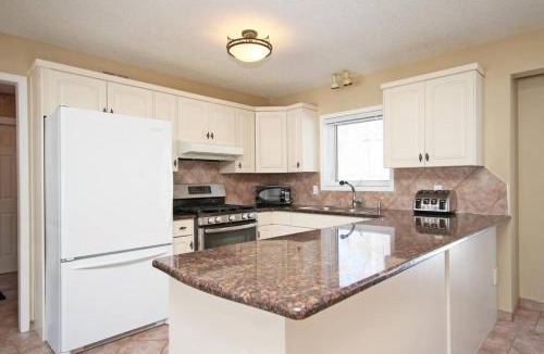 Trent Lakes House | Nothing here