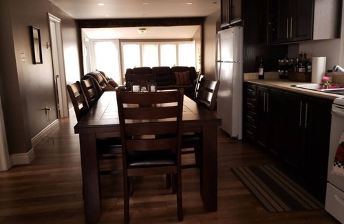Jacksons Point House | Oasis by Lake Simcoe