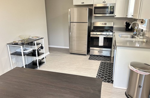 Maple Grove House | Oasis Of Maple Grove