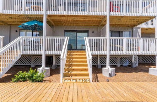 Oceanmarsh Subdivision House | Ocean Front on Harbor Island