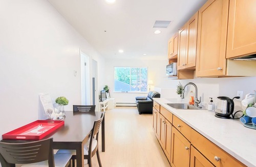 Crescent Beach Bed & Breakfast | Ocean Park B&B