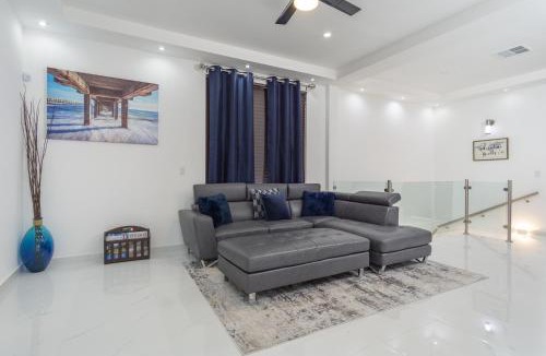Backus House | Ocean Pearl House
