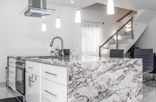 Backus House | Ocean Pearl House