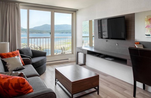 Cowichan Bay Hotel | Oceanfront Suites at Cowichan Bay