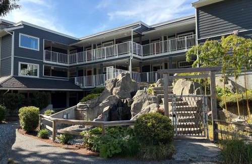 Regional District of Nanaimo Apartment | Oceanside Getaway