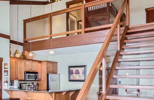 Big White Ski Resort Condo | Okanagan - Stonegate Resort Unit A402